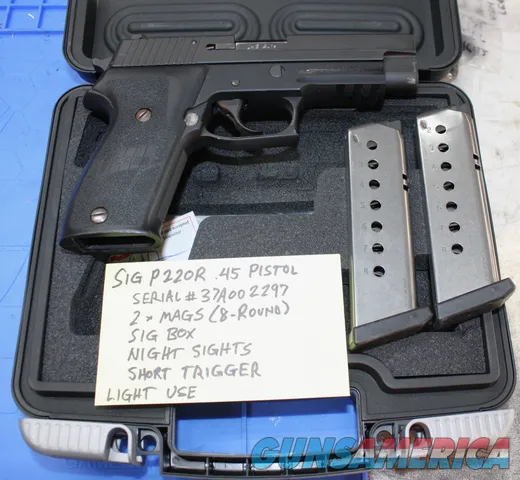 Sig P220R .45 Pistol, 2-Mags, Short Trigger, Sig Box, Light Use