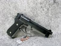 BERETTA 92FS TWO-TONE 9MM SPEC0587A 4.9" 15-SH BLACK SLIDE/INOX FRAME 9mm Luger EASY PAY" $54