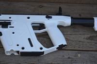 117 Easy Pay   Kriss Vector USA Gen II CRB  Alpine White Empty Carbine  Pickup up Pistol and revolver and unload all using the same box of 9mm Luger AMO  Accepts GLOCK Pattern Magazines 6 Position collapsible Adjustable Stock KV90CAP20 Img-21