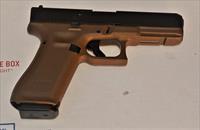 EASY PAY 51 Layaway Glock EXCLUSIVE Marksman Barrel 5 generation Conceal and carry 17 Gen 5  9mm 4.5in 17rd Flat Dark Earth Gen5 hexagonal rifling ACCESSORY RAIL Fixed Sights Polymer Synthetic GRIP 9mm PA1750203DE Img-1