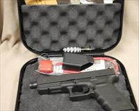 Glock 21 SF .45cal Threaded BBL 4-13rd Mags wonderful condition
