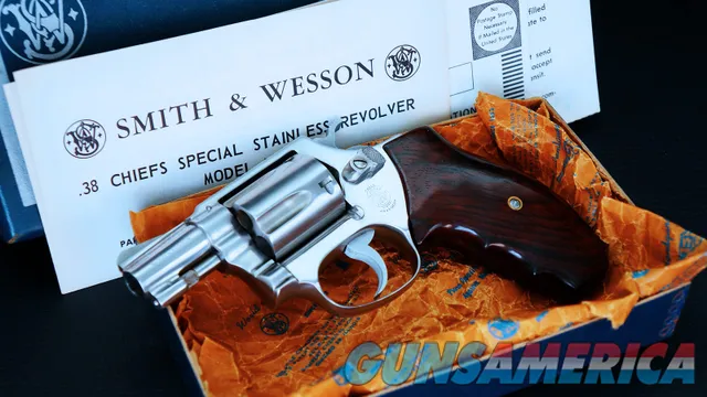 Smith & Wesson S&W Model 60 No-Dash Chiefs Special Stainless 38 Special Excellent New Unfired Box