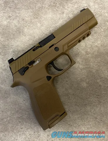 Sig Sauer OtherM17 MILITARY OVER RUN  Img-1