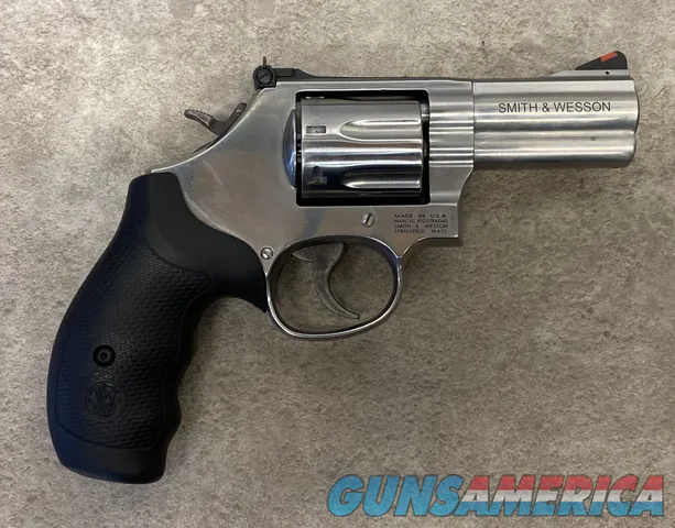 Smith & Wesson 686 Plus 022188145175 Img-2