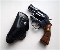 SMITH & WESSON MODEL 10 "SNUB NOSE" REVOLVER WITH HOLSTER