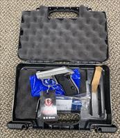 BERETTA TOMCAT 3032 .32 ACP NEW IN BOX