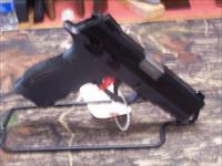 Taurus TH9 9mm 4.27 Hammer Fired Pistol, Black. NIB  Img-2