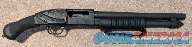 Mossberg 12 GA Shockwave w Crimson Trace, 6 Shell Saddle, Pachmayer Grip - New/Never Fired 