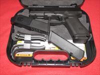 Glock 17 Gen 5 Pistol (9mm)