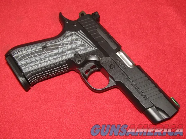 Kimber KDS9c Pistol (9mm)