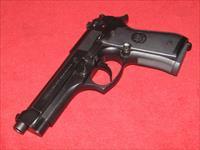 Beretta 96 Pistol .40 S&W Img-2