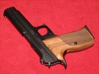 Sig-Sauer P210 Pistol 9mm Img-4