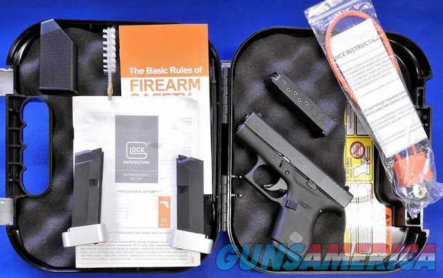 Glock 42 .380 ACP Subcompact LNIB Excellent 4 Mags plus Mag Extenders