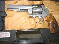 S&W (Smith & Wesson)   Img-1