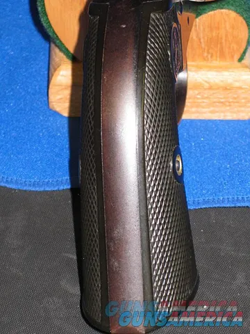 COLT SAA 1ST GENERATION BISLEY IN .32 WCF CALIBER & 5 12 INCH BARREL. 111 YEARS OLD!!