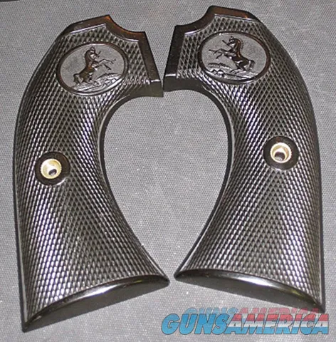 COLT SAA 1ST GENERATION BISLEY IN .32 WCF CALIBER & 5 12 INCH BARREL. 111 YEARS OLD!!