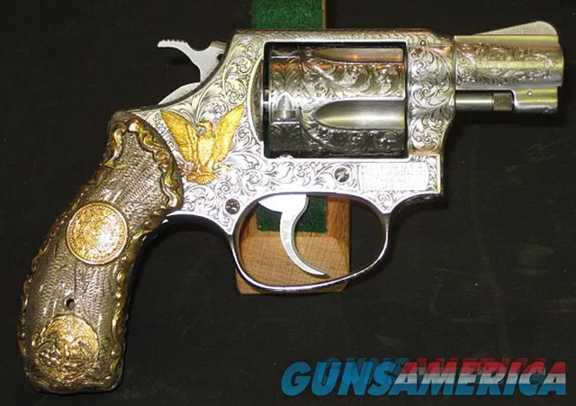 S&W MODEL 60 STAINLESS STEEL CUSTOM ENGRAVED WITH STERLING SILVER & 14K GOLD GRIPS AND 14K GOLD ACCENTS. FABULOUS HEIRLOOM PIECE ACCENTS.  Img-3