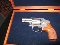 SMITH & WESSON INC 022188142228  Img-1