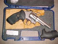 SMITH WESSON 66-8 STAINLESS 357