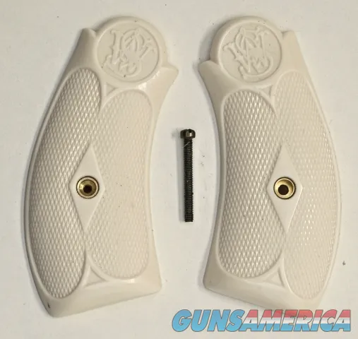 Smith & Wesson No. 3 Ivory-Like Grips