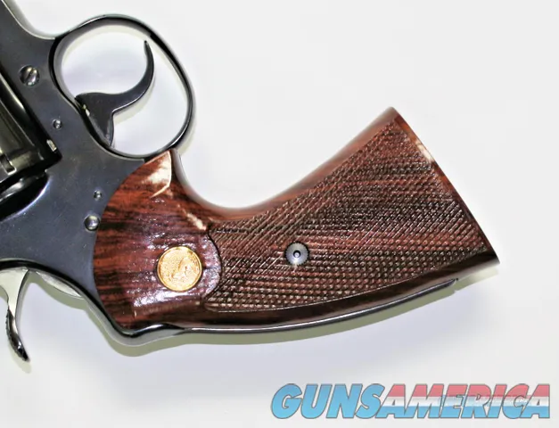 Colt Python 2nd Generation Rosewood Grips, Smiley Checkered Pattern