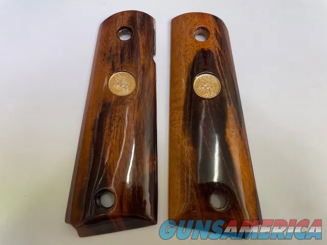 Colt 1911 Goncalo Alves Wood Grips, Smooth With Medallions