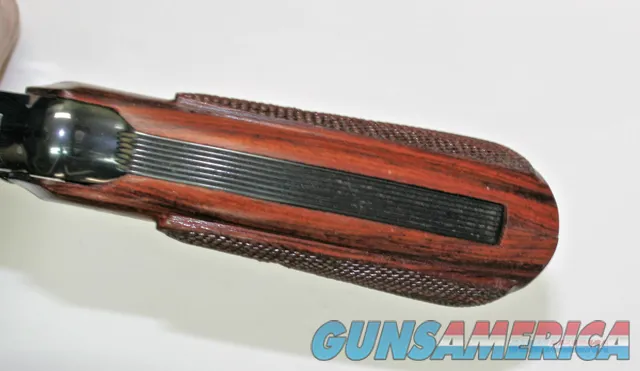 Colt Python 2nd Generation Rosewood Grips, Smiley Checkered Pattern