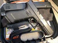 Glock 17 Gen4 9mm 17+1 3 mags NIB Glock Tritium Night Sights G17 GNS