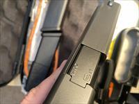 Glock 17 Gen4 9mm 17+1 3 mags NIB Glock Tritium Night Sights G17 GNS