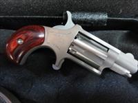 North American Arms NAA .22lr with Belt Buckle Holster NAA-22LR-BBO NIB