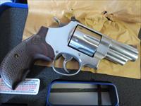 SMITH & WESSON INC 022188141597  Img-3