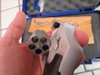 Smith & Wesson  022188145182  Img-5