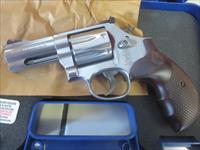 SMITH & WESSON INC 022188141573  Img-1