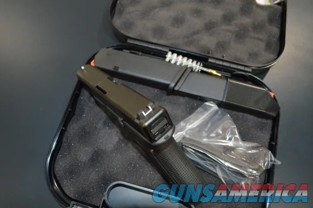 Glock 45 9mm 17 Round FREE SHIP