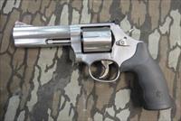SMITH & WESSON MODEL 686 PLUS 7 SHOT 357 MAGNUM 4" SS