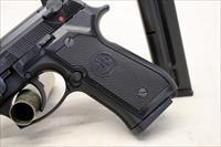 Beretta Model 92FS semi-automatic pistol  9mm  2 10rd Magazines Img-3