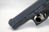 PRE-BAN Glock 22 semi-automatic pistol ~ .40 S&W ~ (2) 15rd Magazines ~ Box & Manual