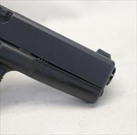 PRE-BAN Glock 22 semi-automatic pistol ~ .40 S&W ~ (2) 15rd Magazines ~ Box & Manual