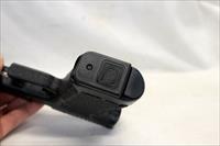 PRE-BAN Glock 22 semi-automatic pistol ~ .40 S&W ~ (2) 15rd Magazines ~ Box & Manual