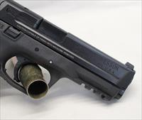 Smith & Wesson M&P 9 semi-automatic pistol ~ 9mm ~ FULL SIZE ~ (3) Magazines & Holster