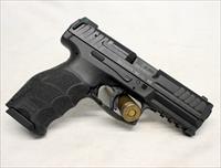Heckler & Koch VP 40 semi-automatic pistol  .40SW  UNFIRED Like New Condition Img-5