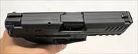 Heckler & Koch VP 40 semi-automatic pistol  .40SW  UNFIRED Like New Condition Img-8
