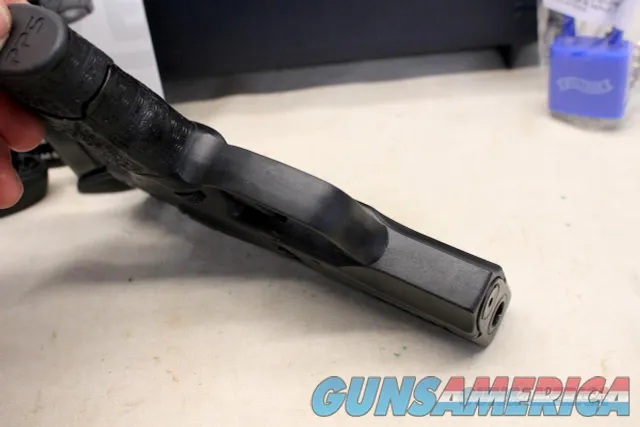 Walther PPS M2 LE semi-automatic pistol ~ 9mm ~ Box, Manual (3) Magazines