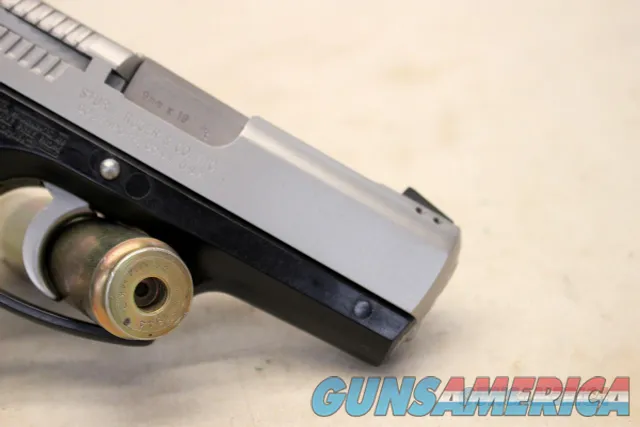 RUGER Model P95DC semi-automatic pistol 9mm BOX (2) Magazines