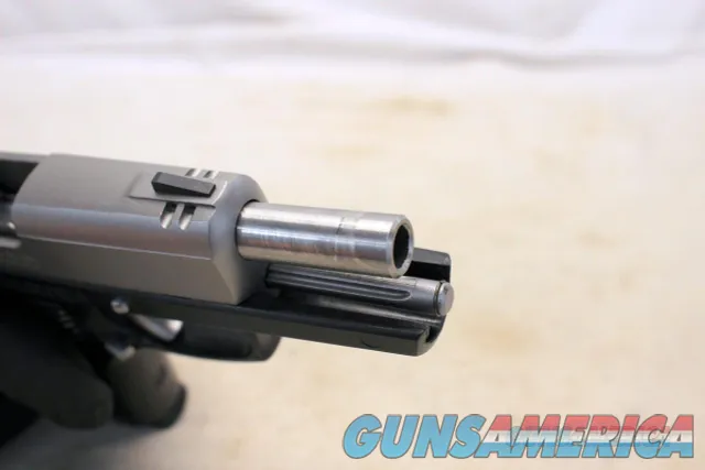 RUGER Model P95DC semi-automatic pistol 9mm BOX (2) Magazines