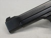 Smith & Wesson MODEL 41 Target Pistol  .22LR  5.5 Barrel  3 Factory Magazines  1979Mfg. Img-4