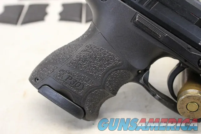 HK P30SK semi-automatic pistol ~ 9mm ~ Case, Manual, Magazines and Extras!