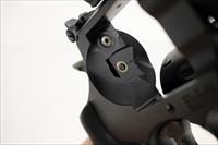 Smith & Wesson Model 327 M&P R8 revolver ~ 8rd PERFORMANCE CENTER ~ .357 Magnum ~ BOX & MANUAL