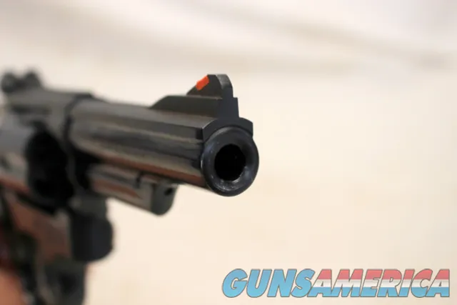 Smith & Wesson MODEL 19-5 Revovler .357 Magnum 4" Barrel NICE!