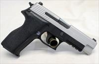 Sig Sauer P226 TWO TONE semi-automatic pistol  9mm  Case, Manual, Magazines & Holster Img-6